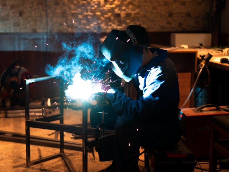 Can welding fumes be harmful even if you don’t see them