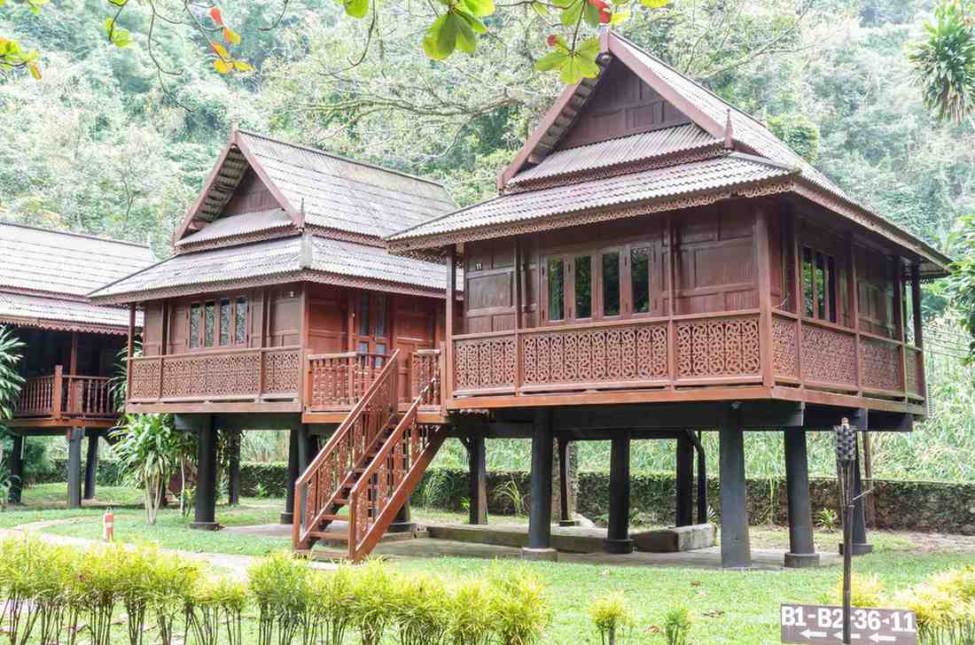 Tips for creating a beautiful, authentic cottage that stands the test of time.