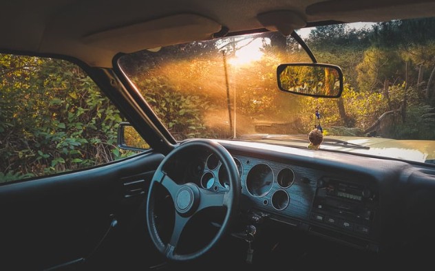 Keep Your Windshield and Windows Spotless